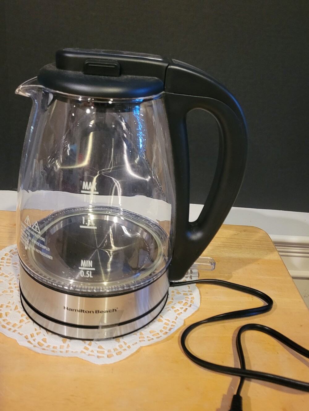 Hamilton Beach Clear Glass Electric Kettle with Black Handle 7 cup